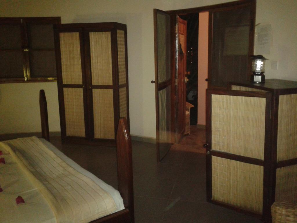 Mandinka Lodge Kololi Habitación foto